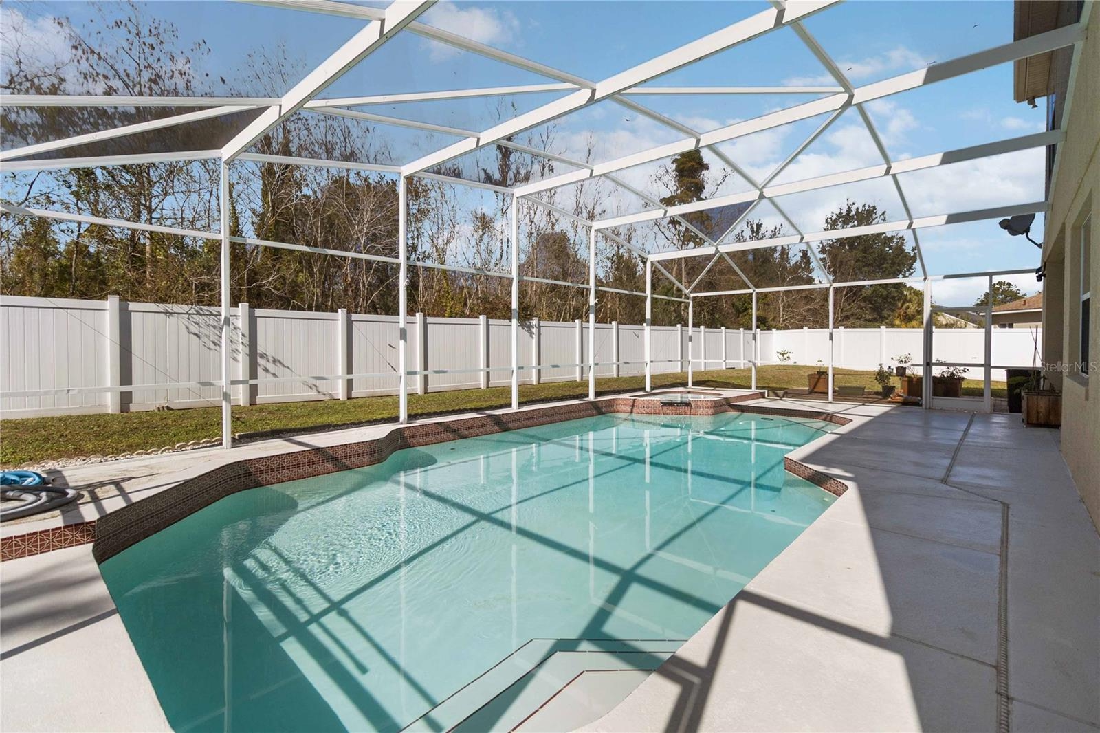 Image 5 of 39 For 13600 Bluemoon Court