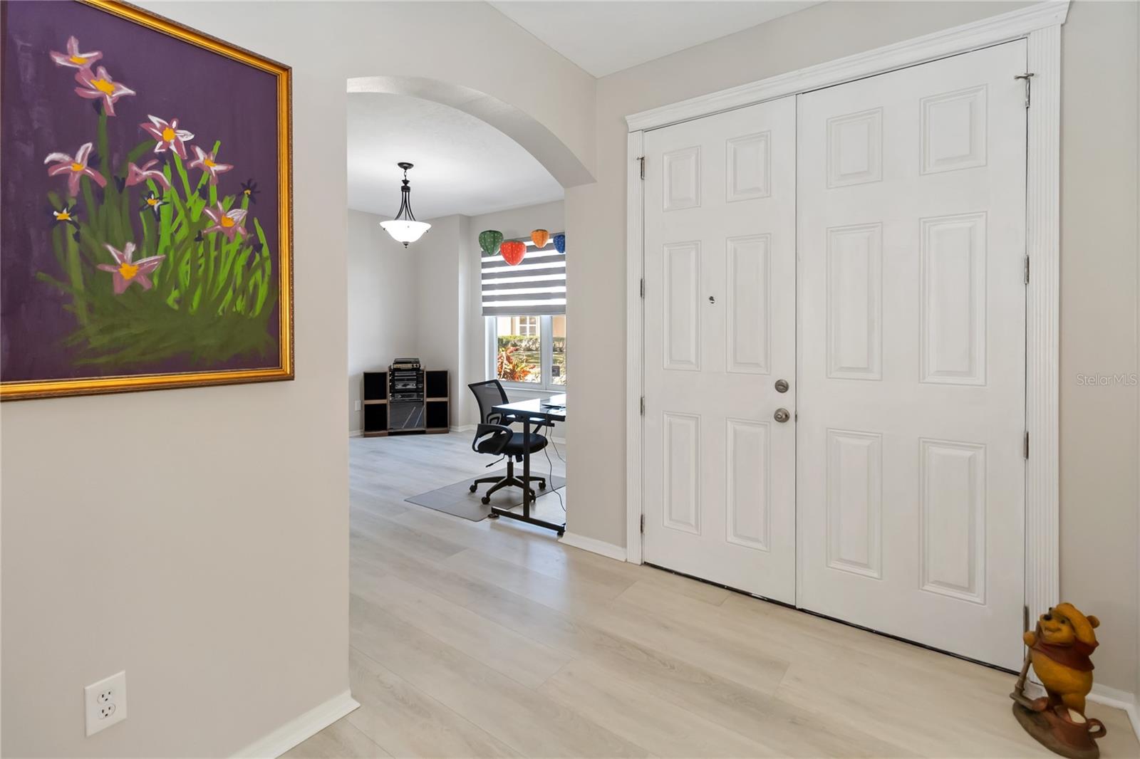 Image 6 of 39 For 13600 Bluemoon Court