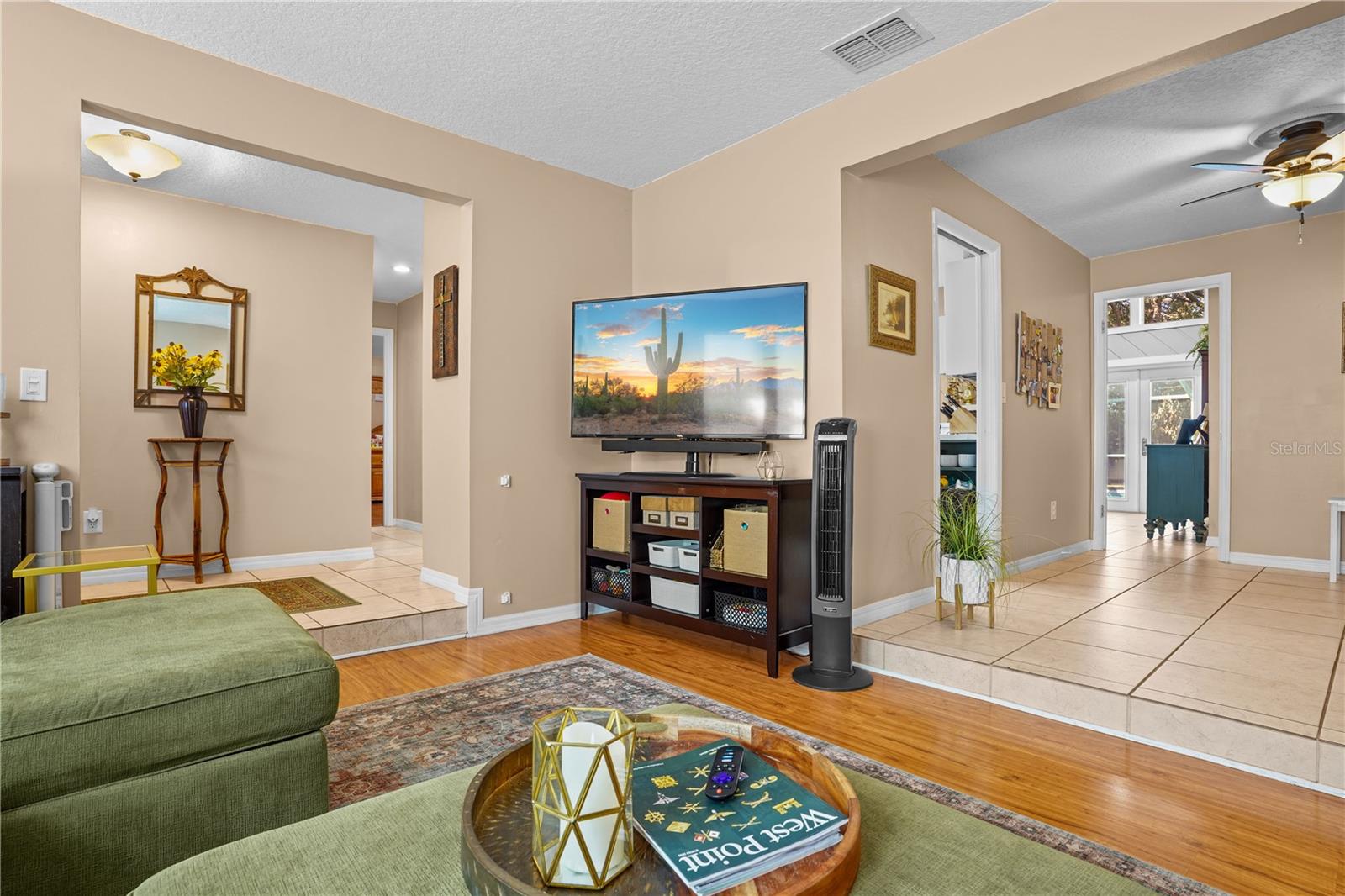 Image 19 of 48 For 157 Harrogate Court