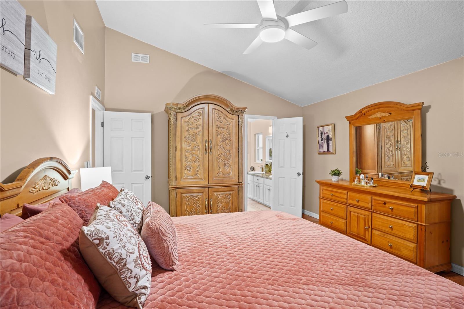 Image 23 of 48 For 157 Harrogate Court