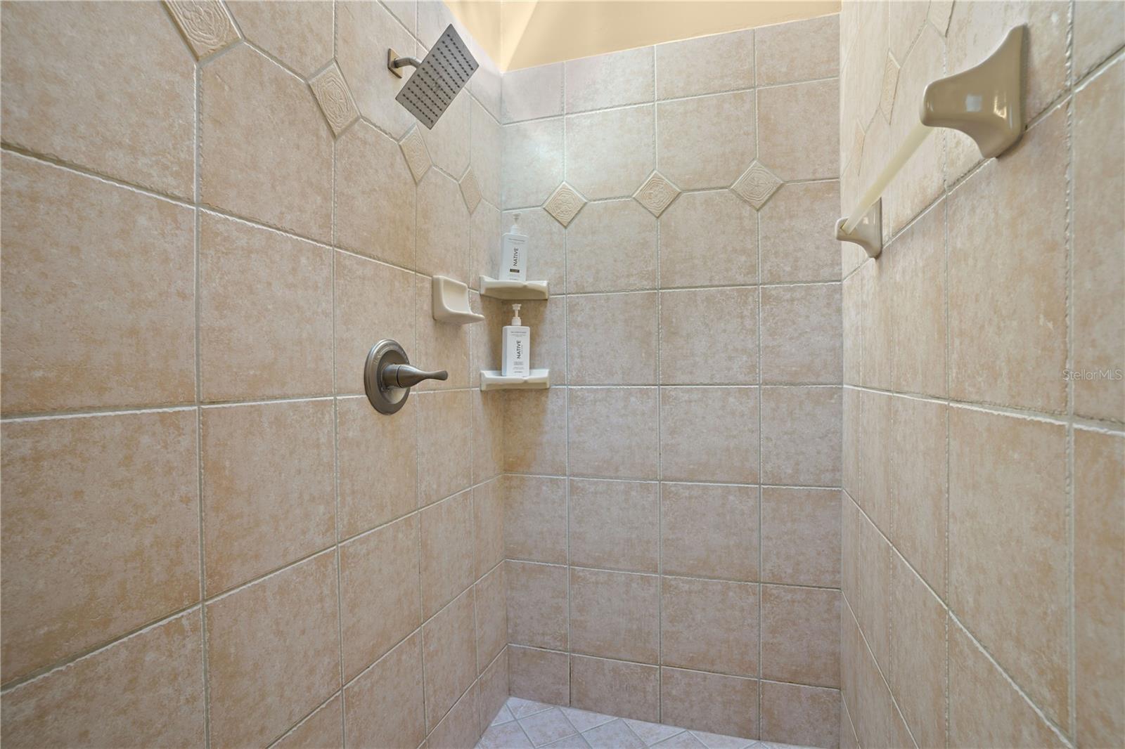 Image 25 of 48 For 157 Harrogate Court