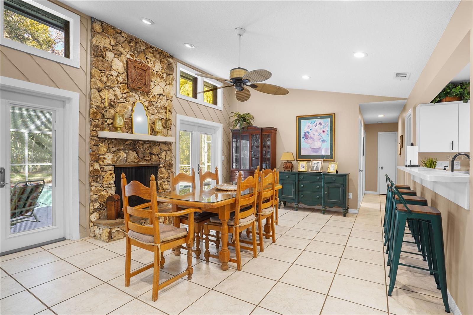 Image 8 of 48 For 157 Harrogate Court