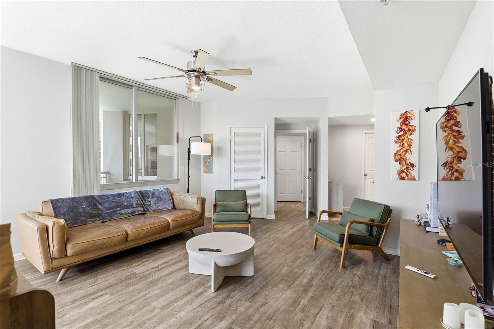 Image 10 of 27 For 322 Central Boulevard 1109