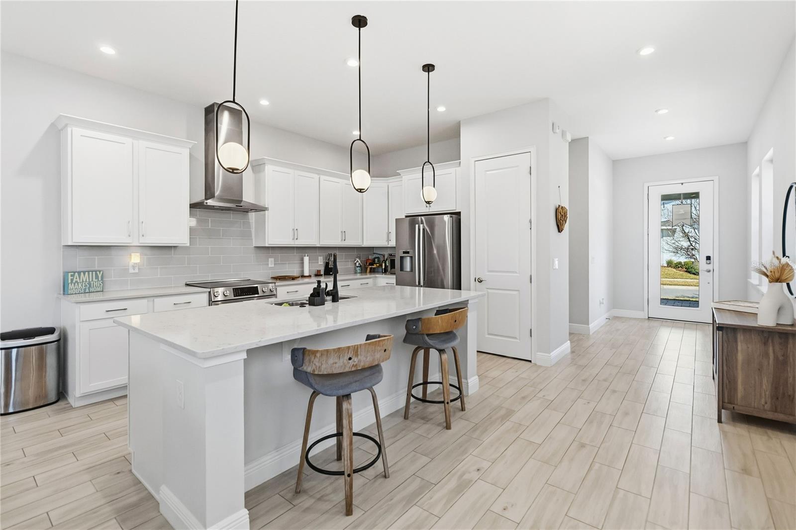 Image 12 of 48 For 8338 Modiano Street