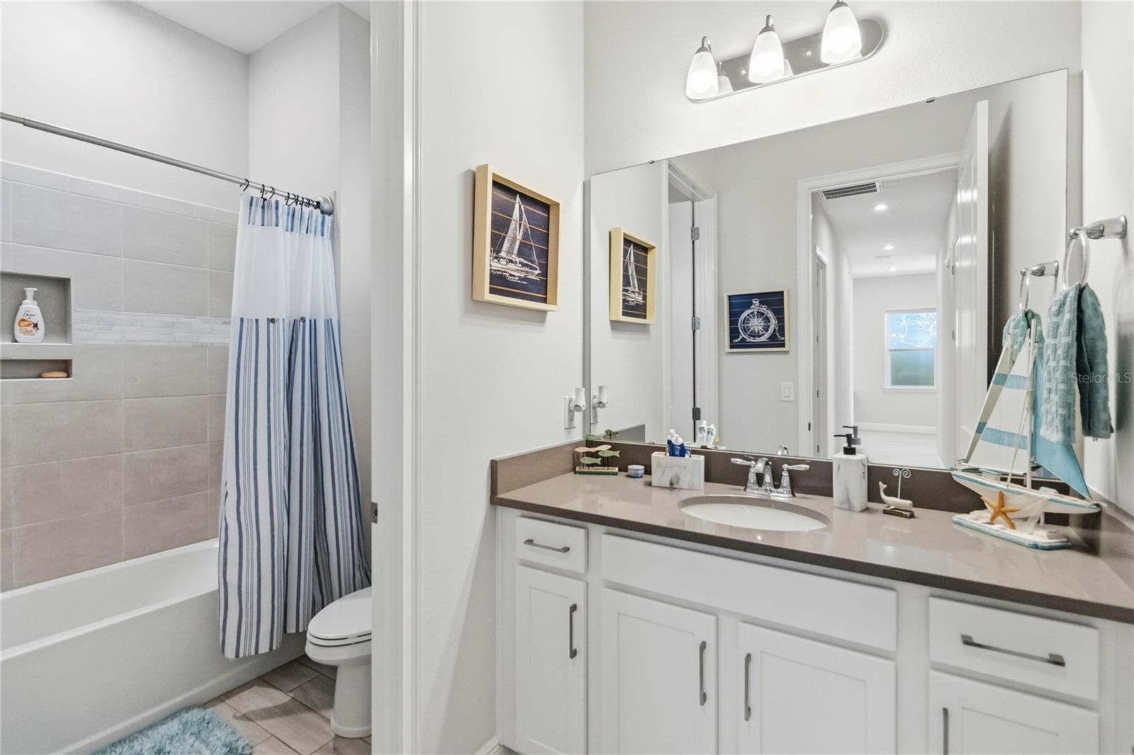 Image 28 of 48 For 8338 Modiano Street