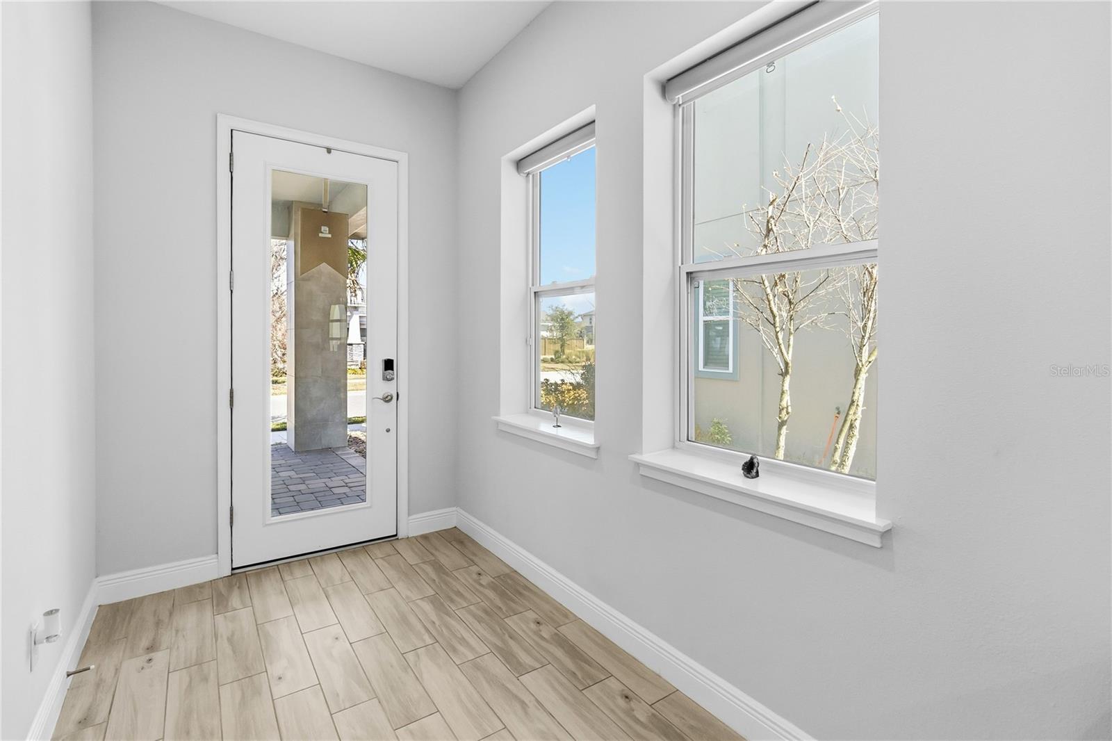 Image 7 of 48 For 8338 Modiano Street