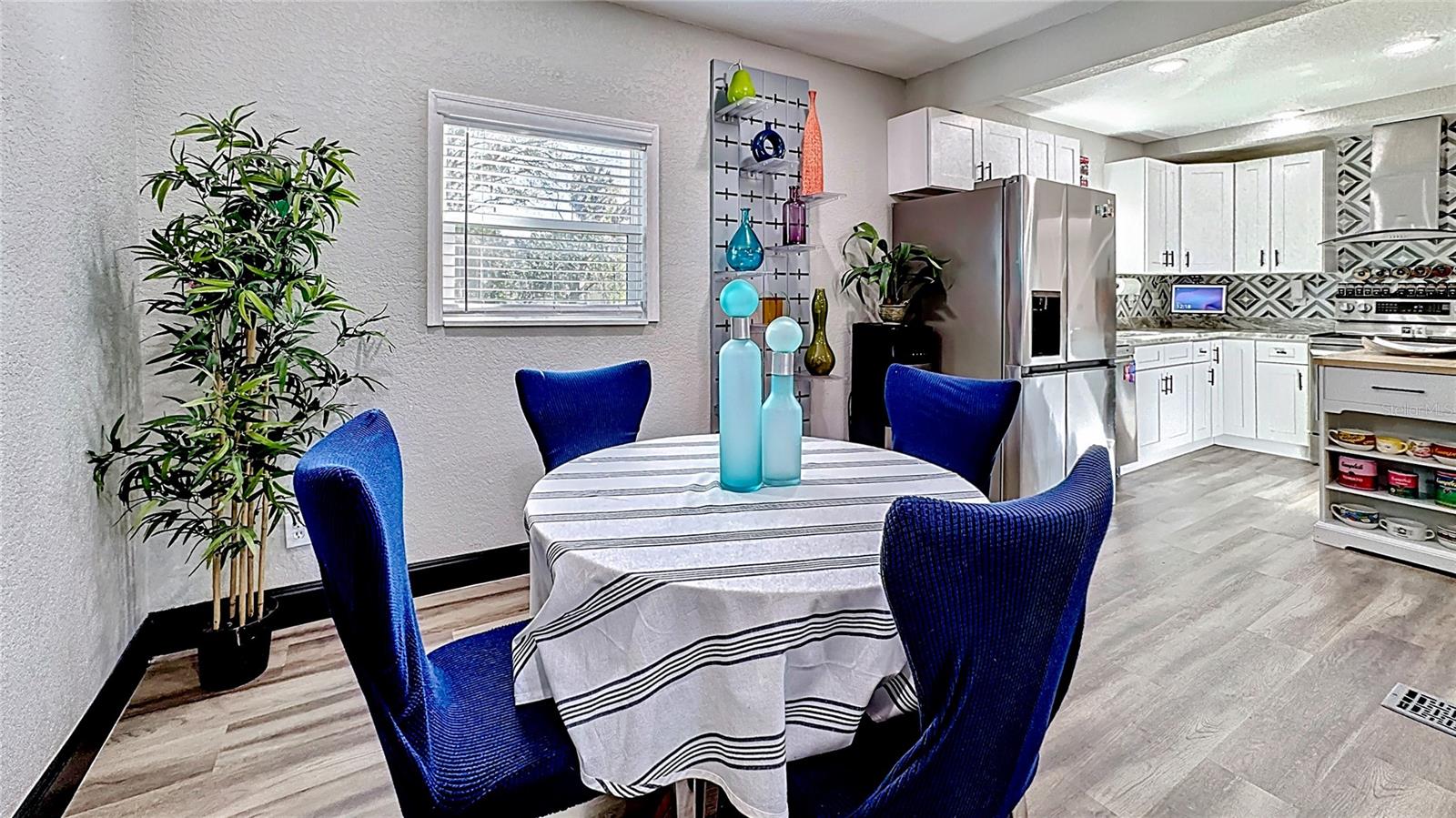 Image 7 of 41 For 1201 12th Street