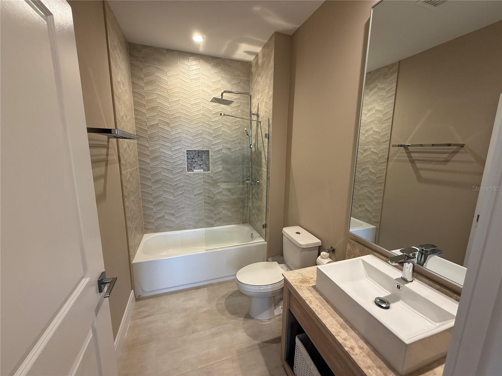 Image 34 of 59 For 3065 Rockefeller Way