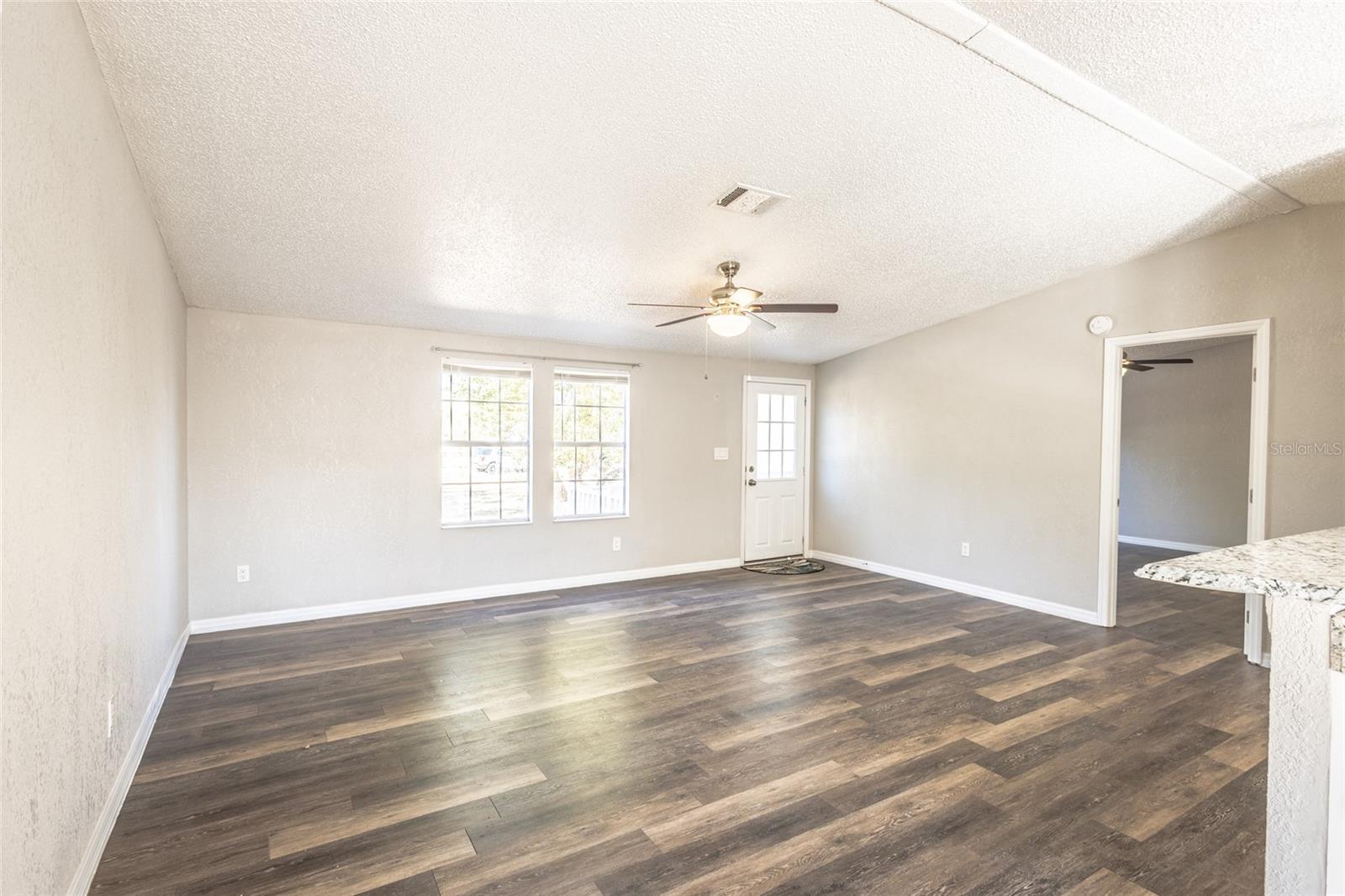 Image 19 of 52 For 3355 Henry J Avenue