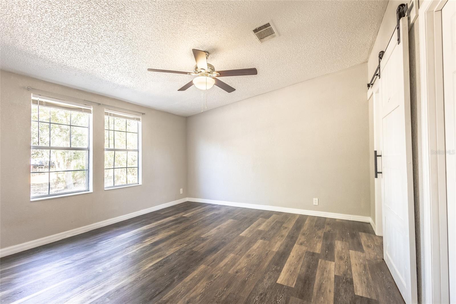 Image 29 of 52 For 3355 Henry J Avenue