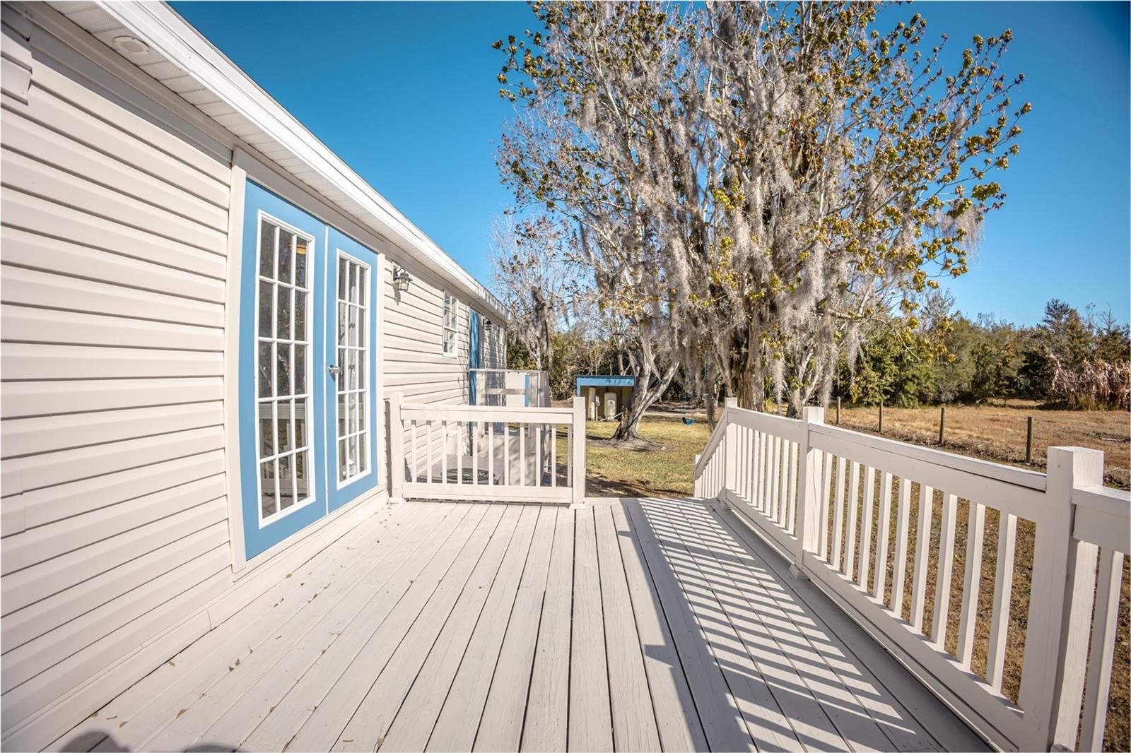 Image 5 of 52 For 3355 Henry J Avenue