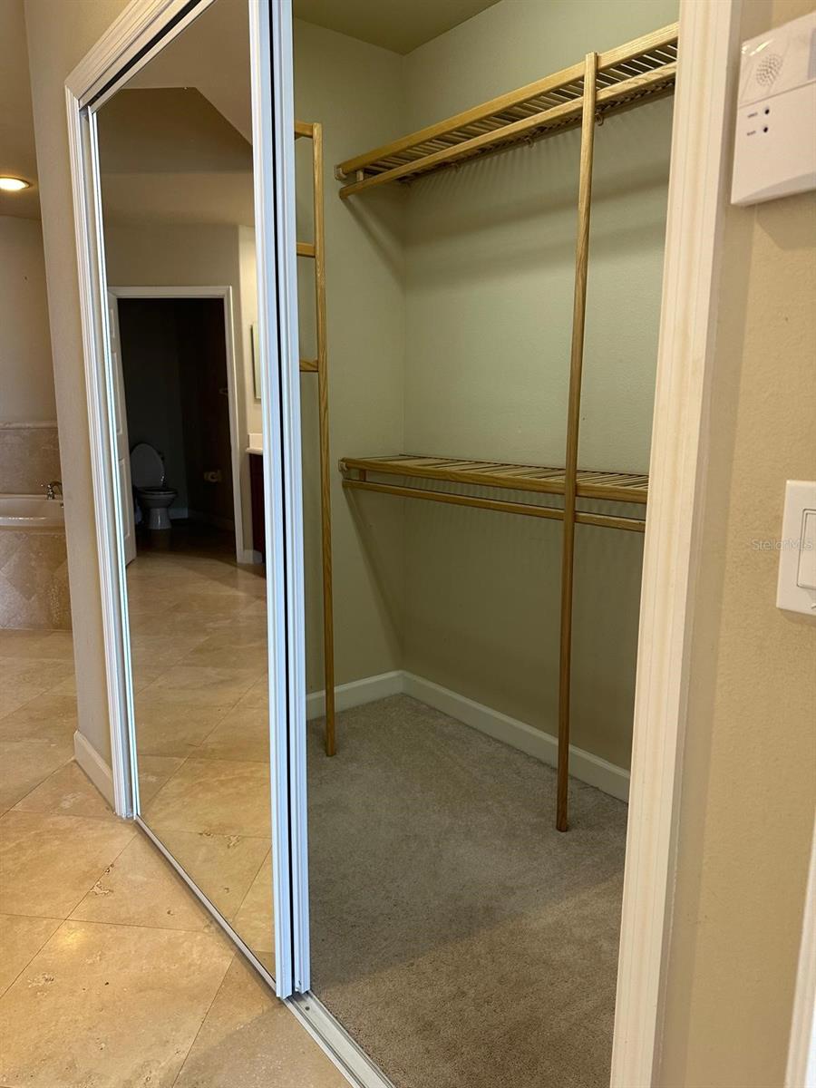 Image 19 of 27 For 8749 The Esplanade  30