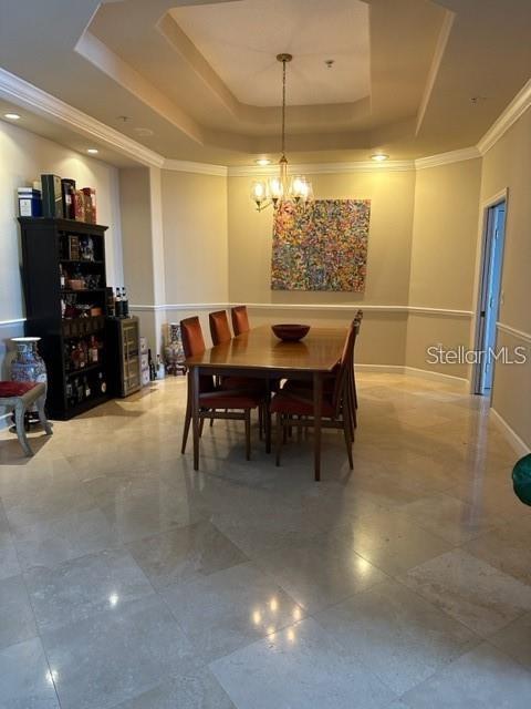 Image 6 of 27 For 8749 The Esplanade  30