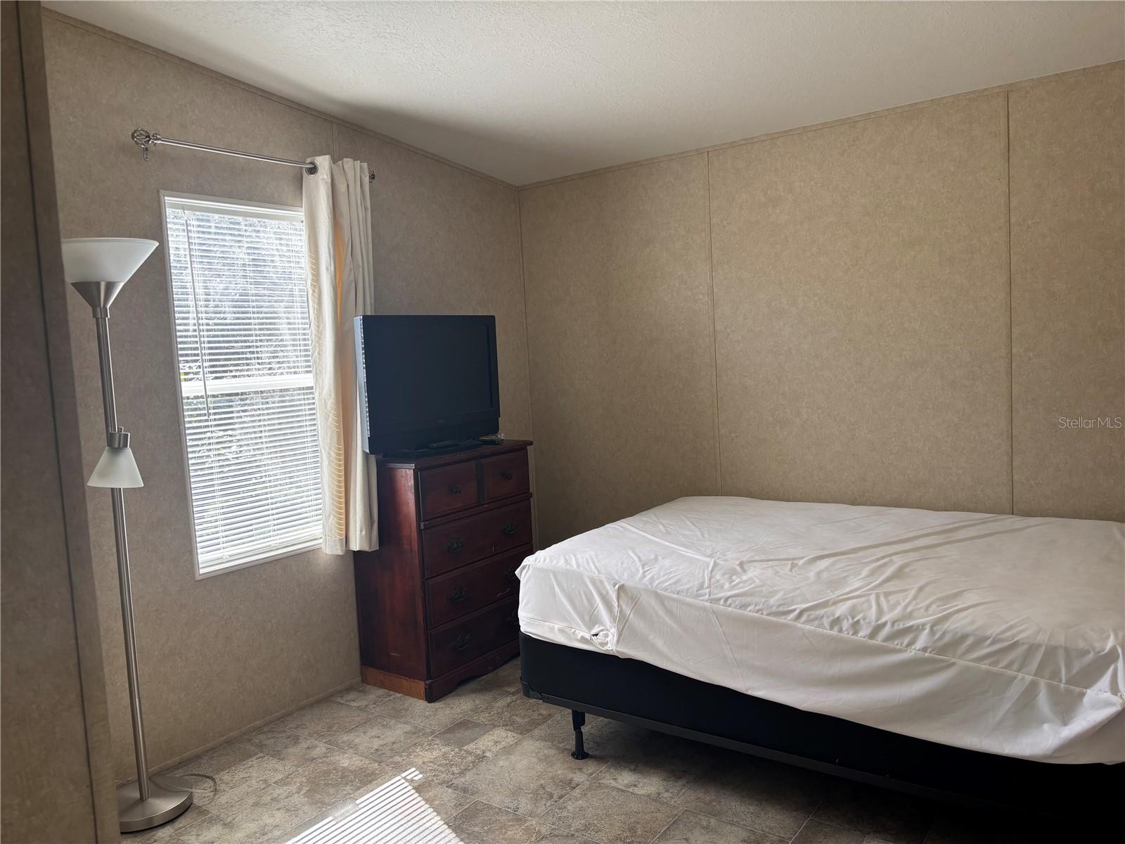 Image 6 of 15 For 1916 Spring Avenue