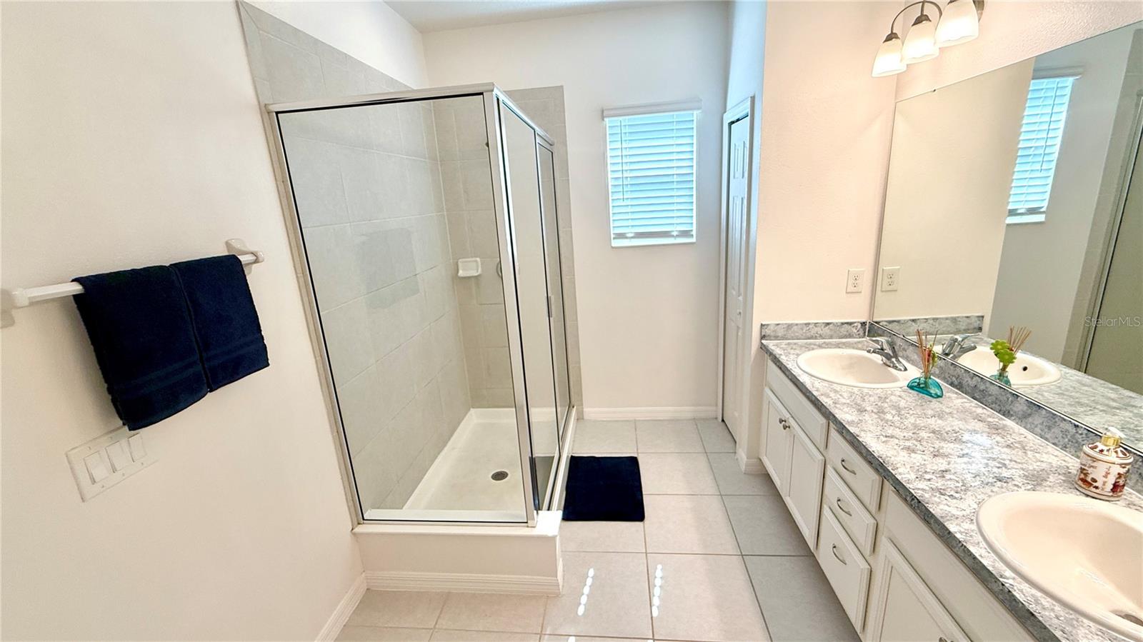 Image 13 of 38 For 6970 Tussilago Way