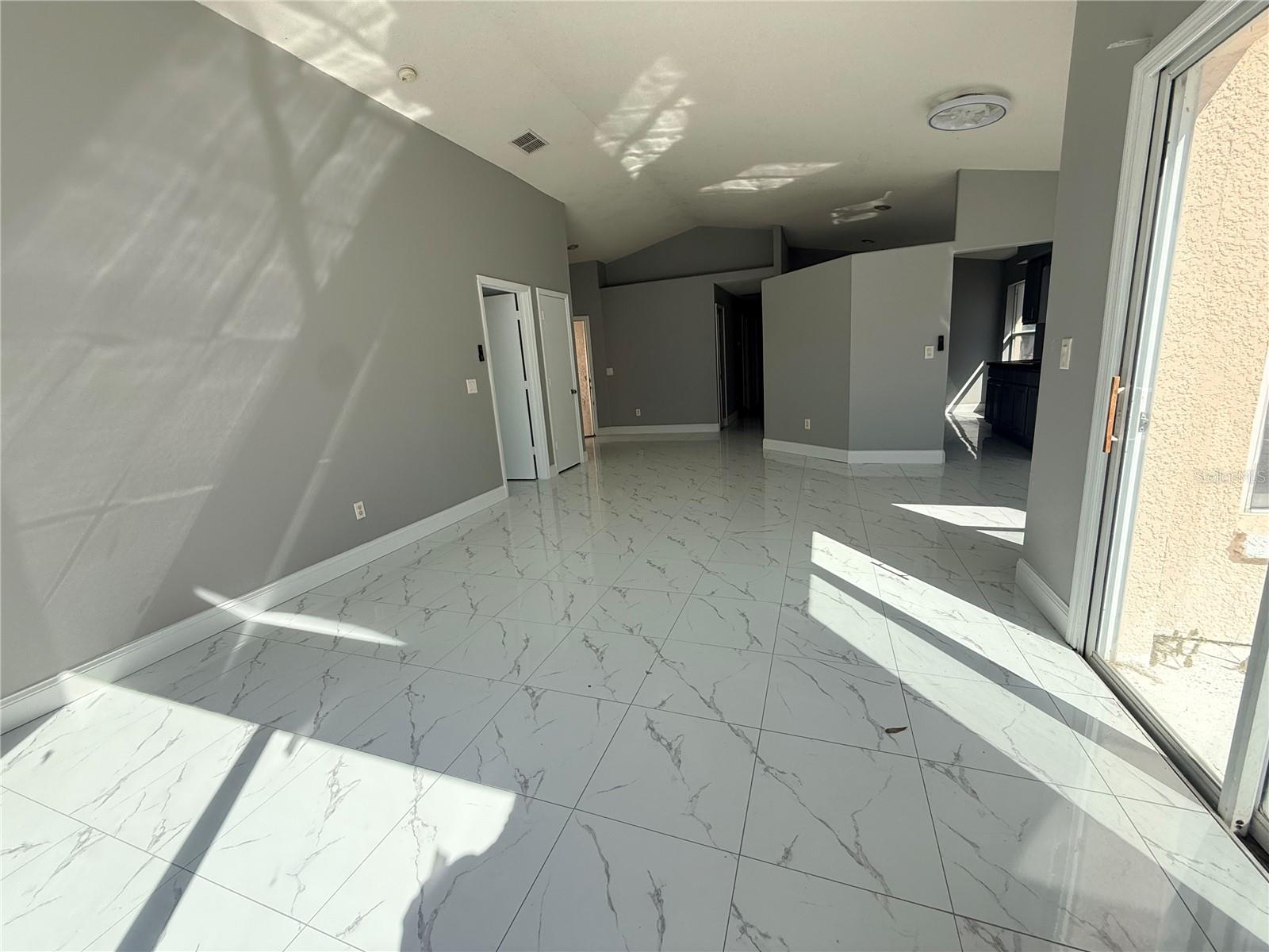 Image 2 of 9 For 1104 Sail Creek Drive