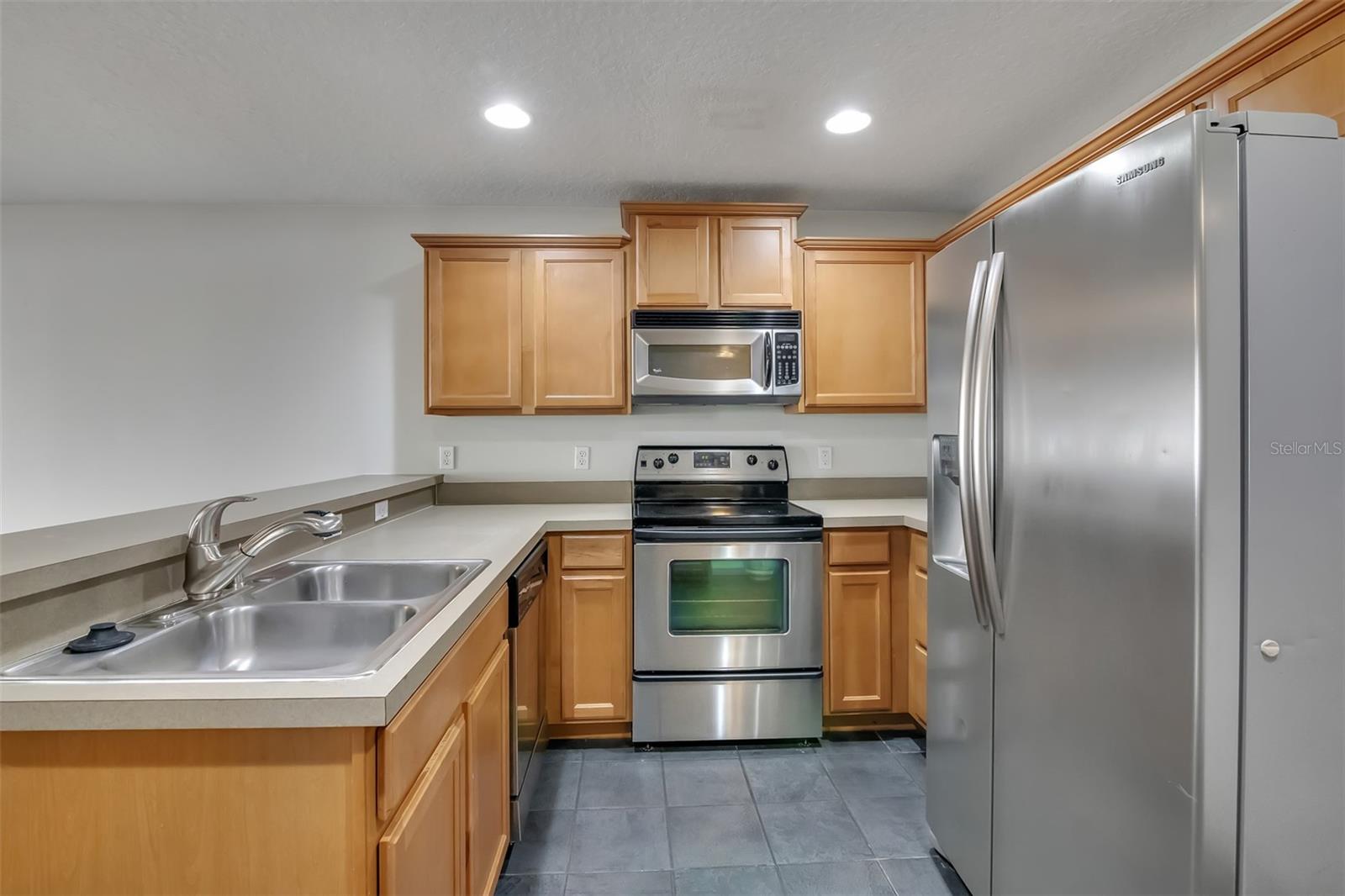 Image 7 of 25 For 116 Philadelphia Way