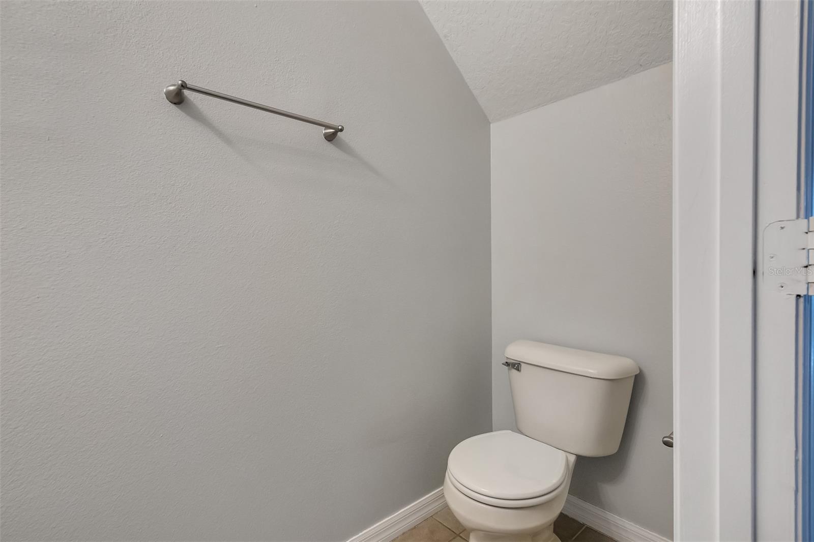 Image 8 of 25 For 116 Philadelphia Way