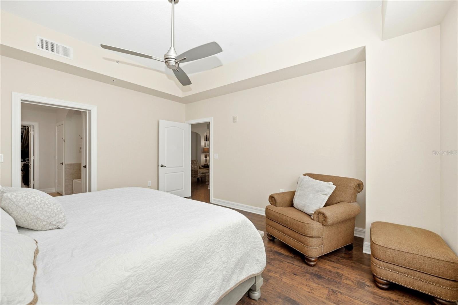 Image 20 of 70 For 509 Mirasol Circle 206