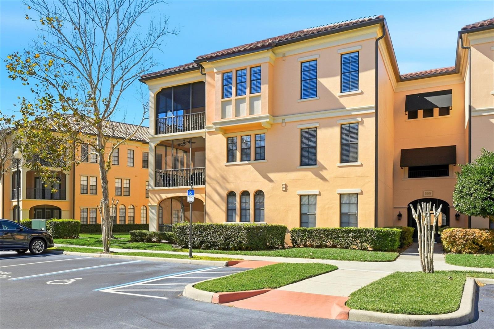 Image 33 of 70 For 509 Mirasol Circle 206