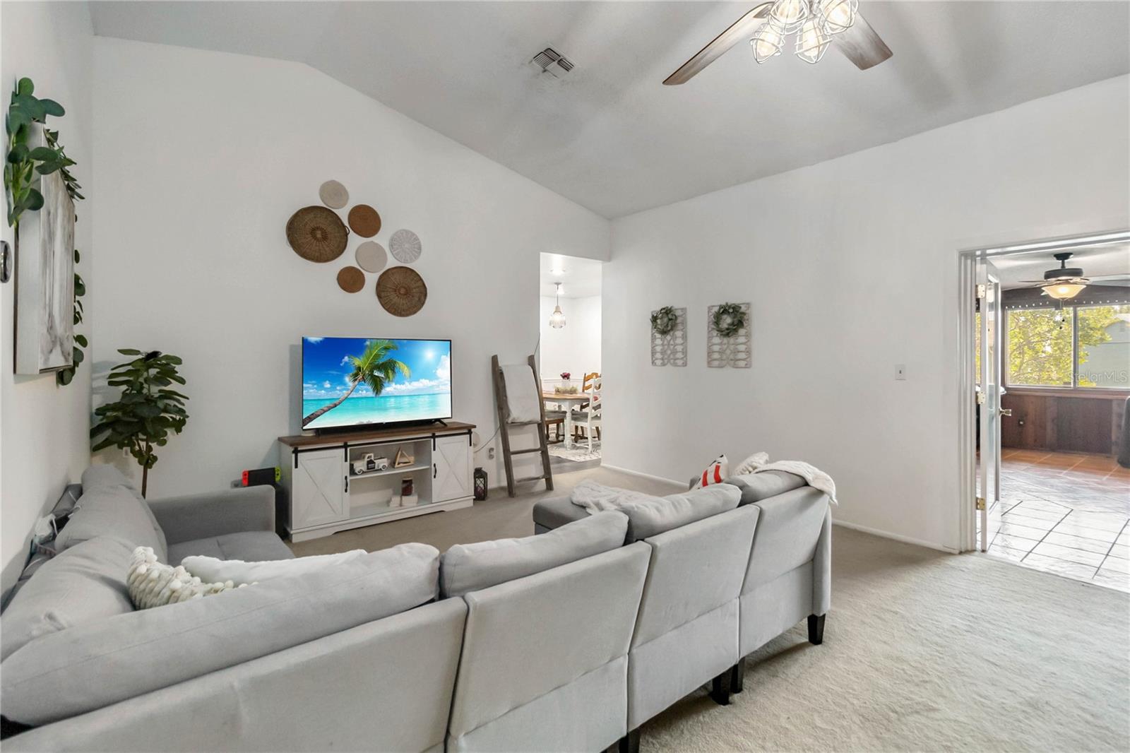 Image 5 of 33 For 4930 Gifford Boulevard