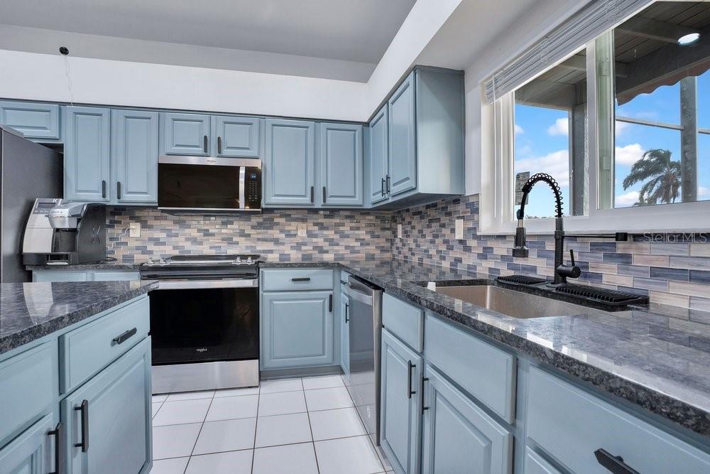 Image 10 of 57 For 219 Strathmore Circle