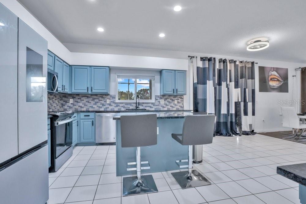 Image 13 of 57 For 219 Strathmore Circle