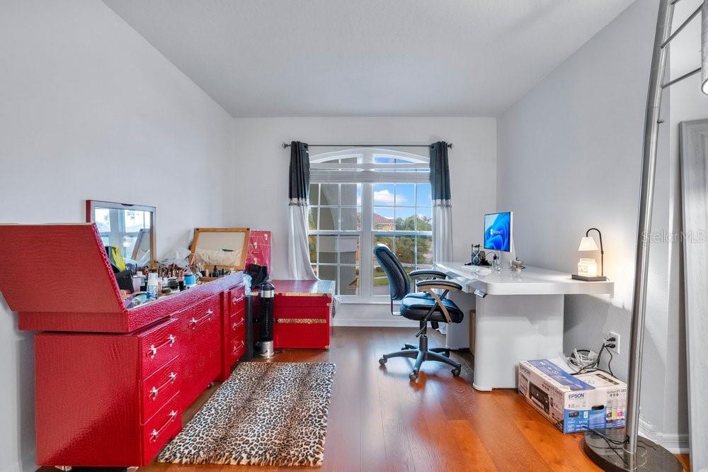 Image 23 of 57 For 219 Strathmore Circle