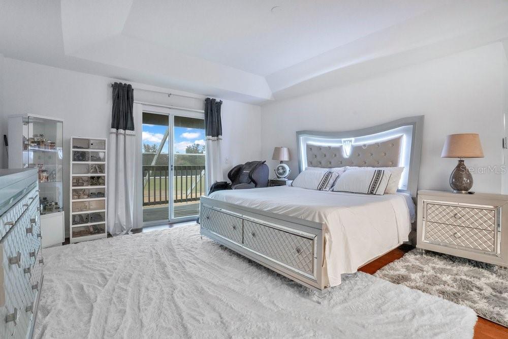 Image 24 of 57 For 219 Strathmore Circle