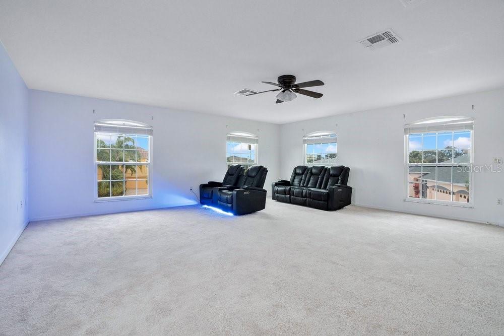 Image 31 of 57 For 219 Strathmore Circle