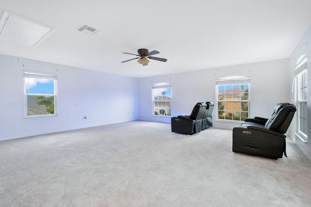 Image 32 of 57 For 219 Strathmore Circle