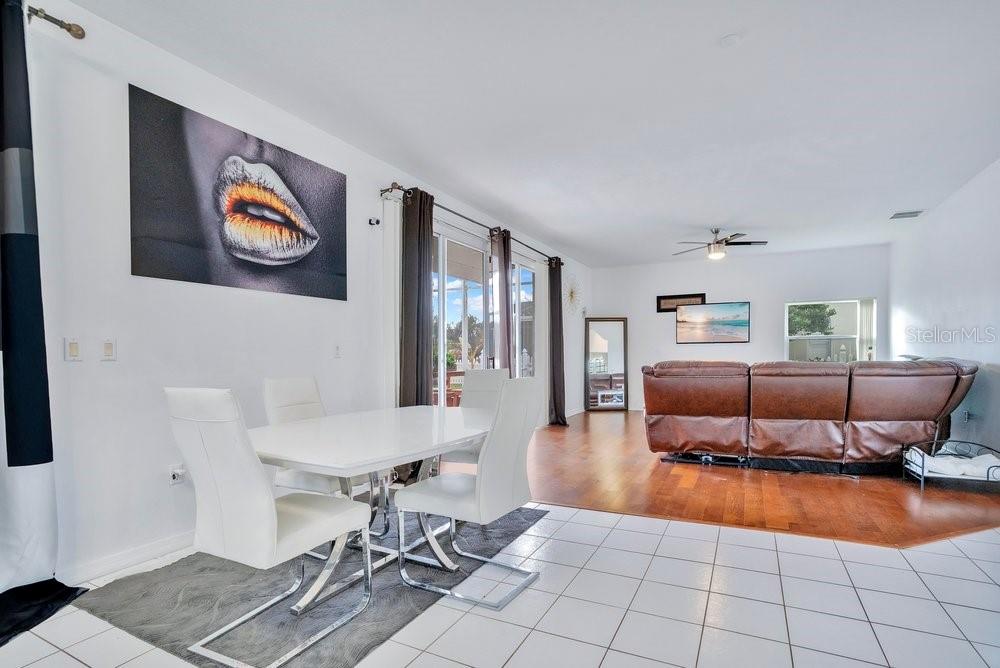 Image 7 of 57 For 219 Strathmore Circle