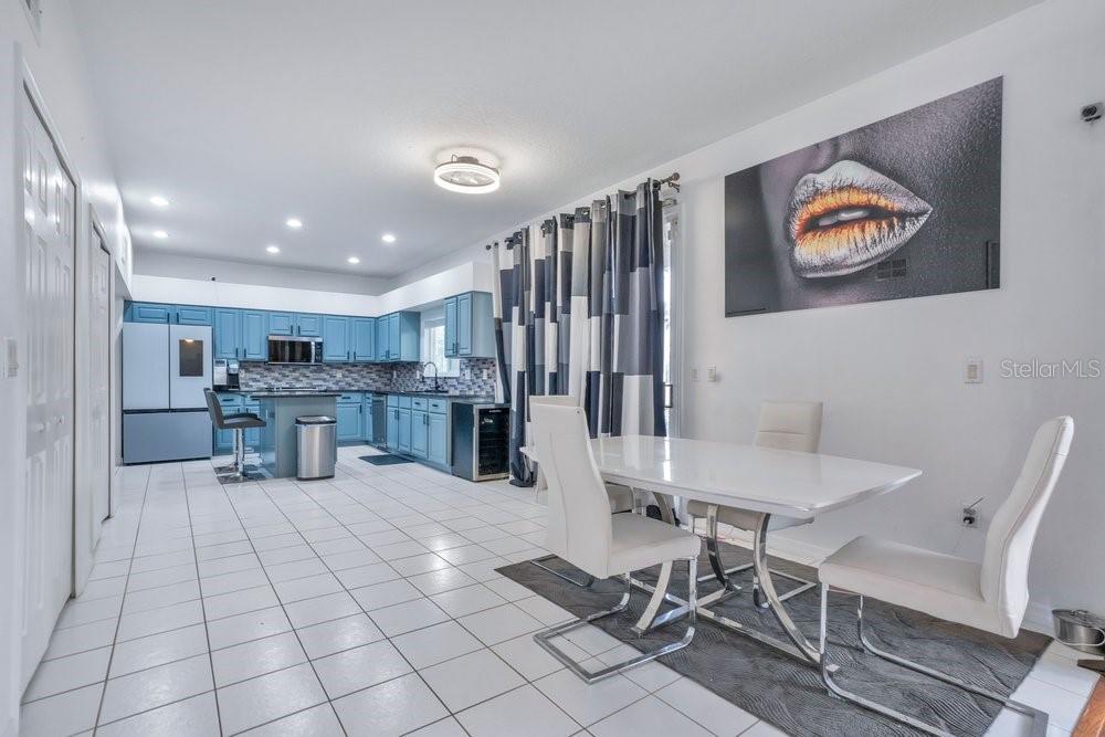 Image 8 of 57 For 219 Strathmore Circle