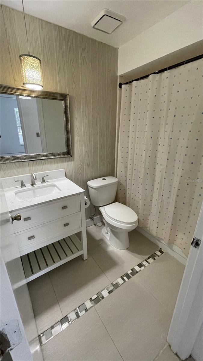 Image 23 of 27 For 8832 Parliament Court