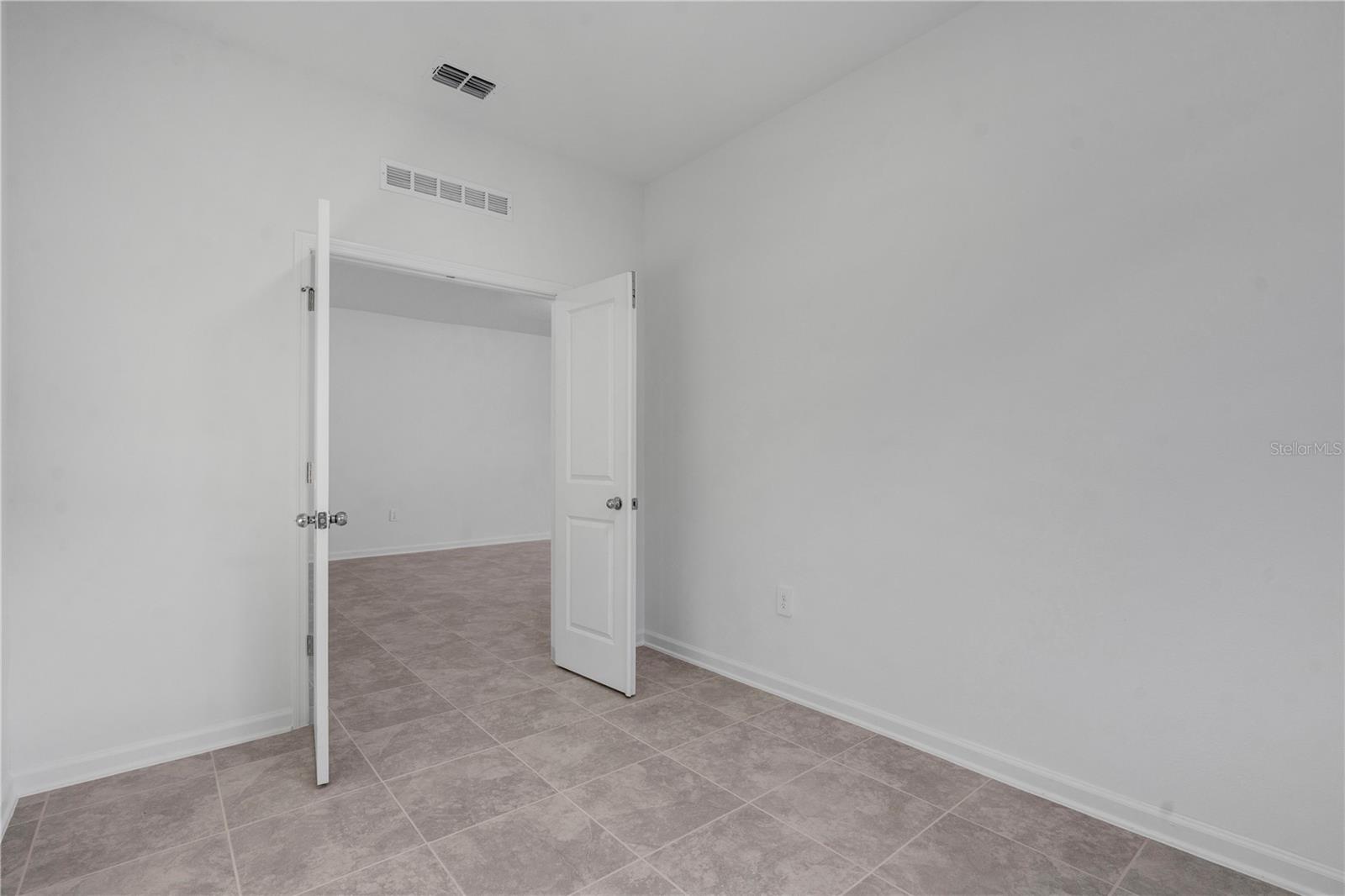 Image 19 of 36 For 393 Kayden Cove