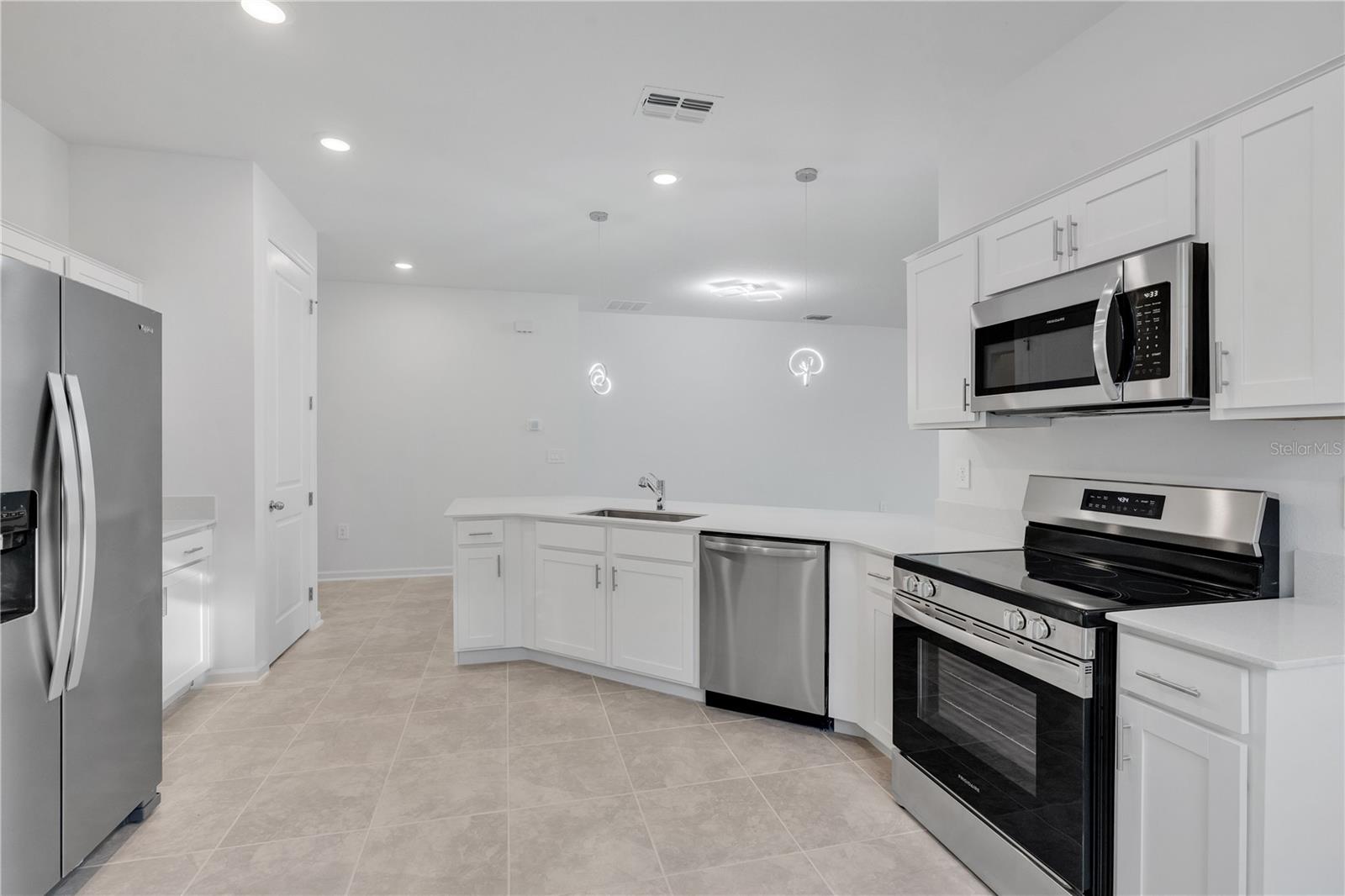 Image 7 of 36 For 393 Kayden Cove