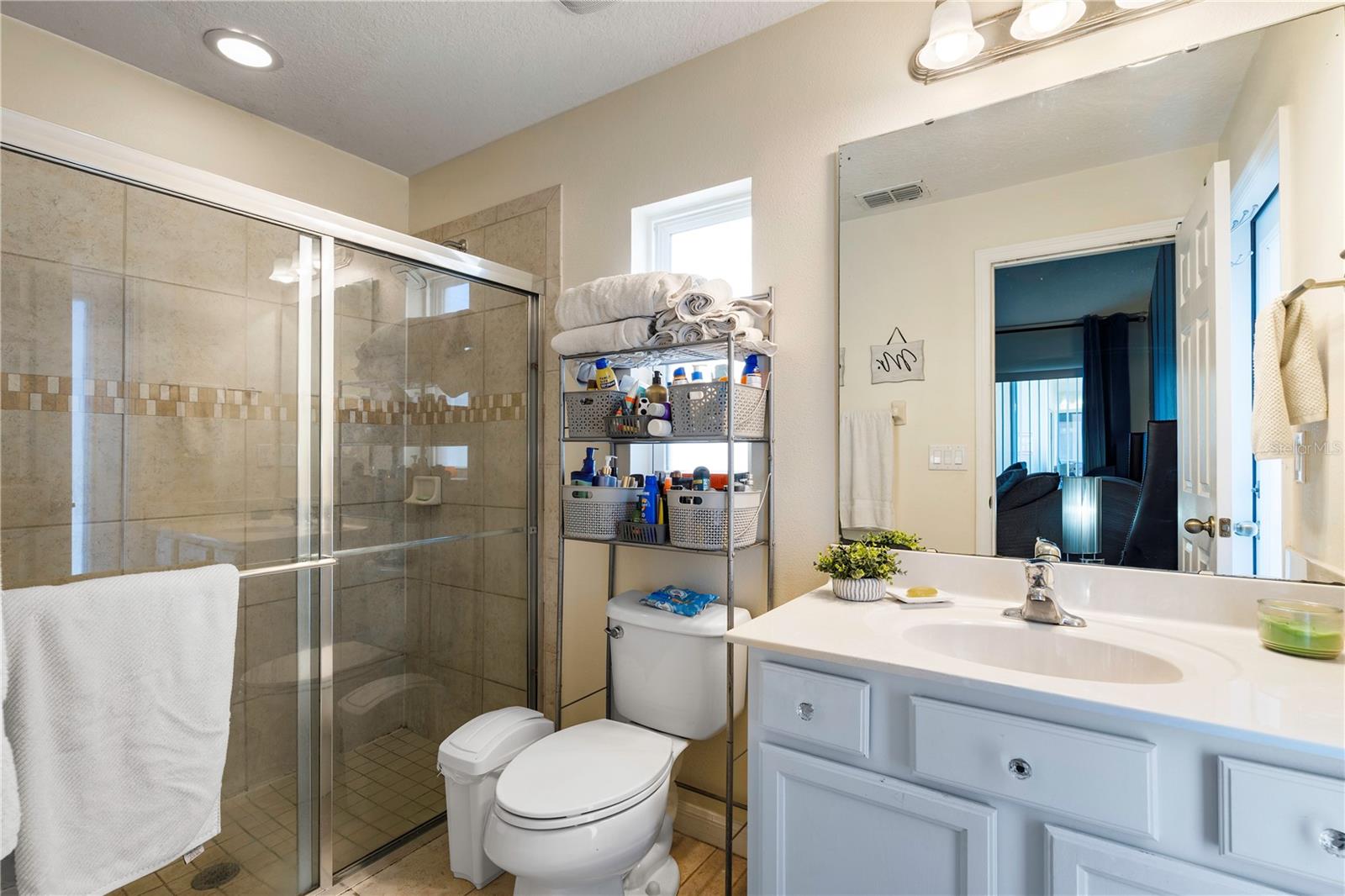 Image 19 of 30 For 2513 Dharma Circle