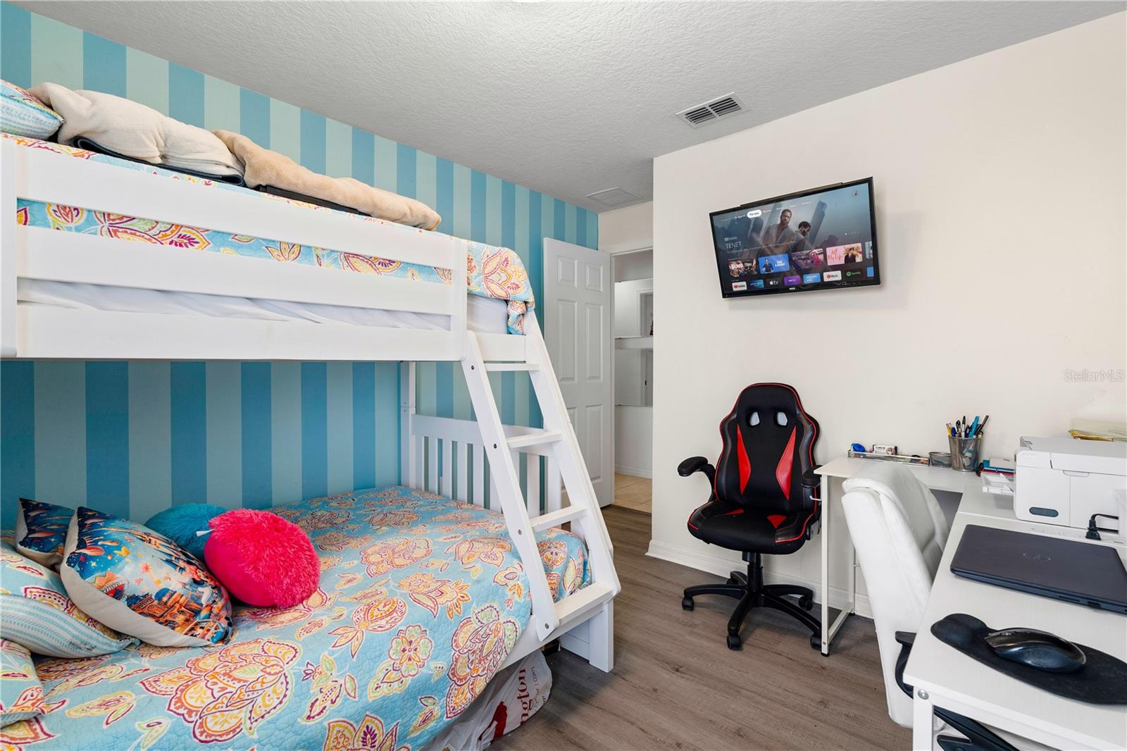 Image 24 of 30 For 2513 Dharma Circle