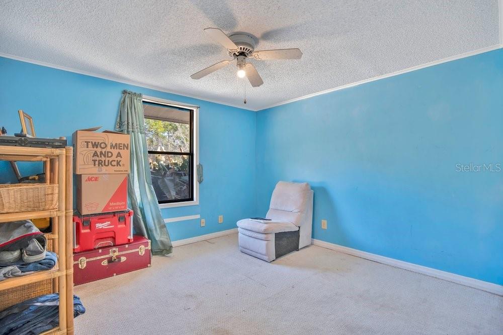 Image 24 of 41 For 425 Scooter Point