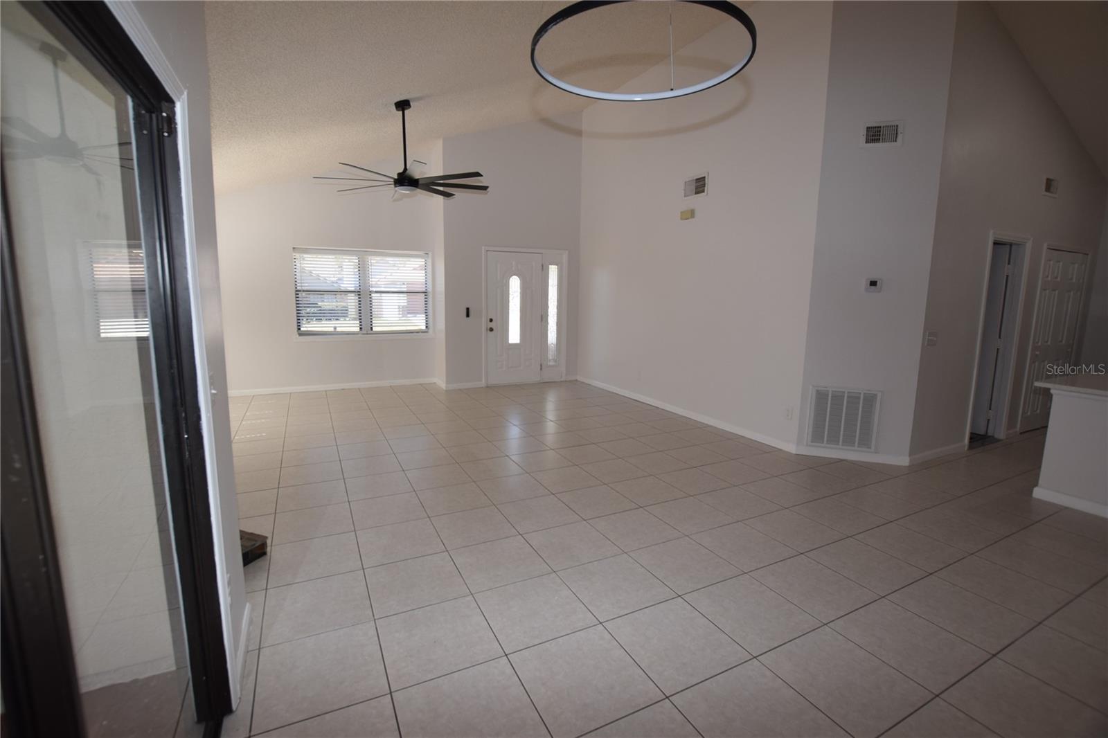 Image 10 of 41 For 7313 Spring Villas Circle