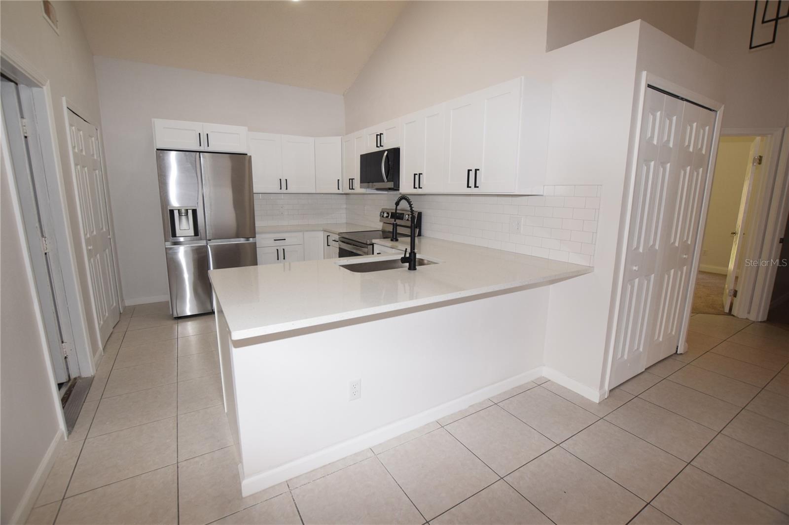 Image 16 of 41 For 7313 Spring Villas Circle