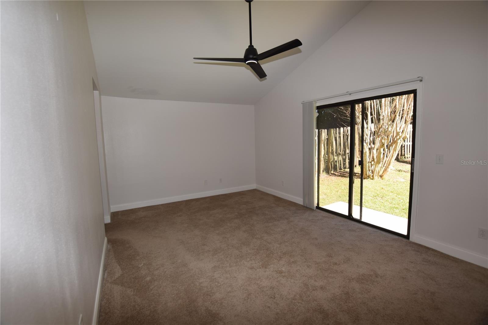 Image 29 of 41 For 7313 Spring Villas Circle