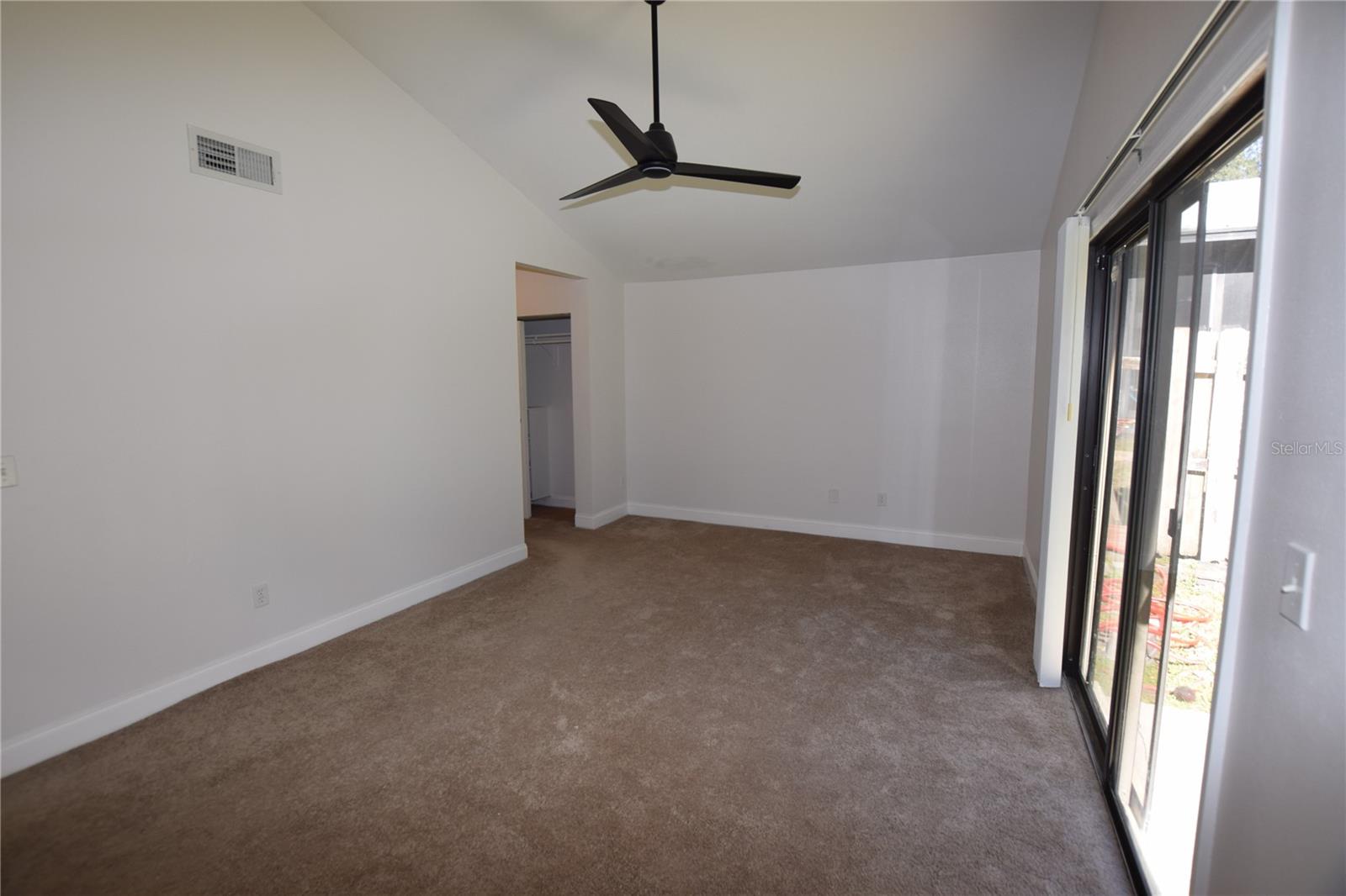 Image 32 of 41 For 7313 Spring Villas Circle