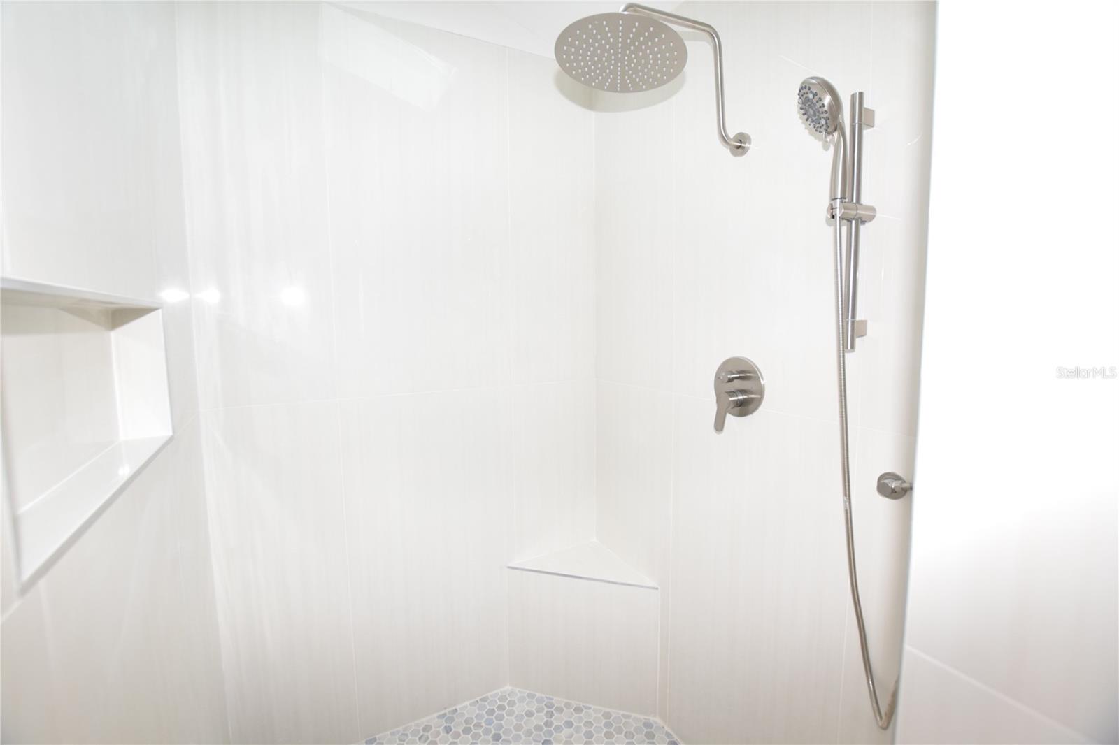 Image 34 of 41 For 7313 Spring Villas Circle