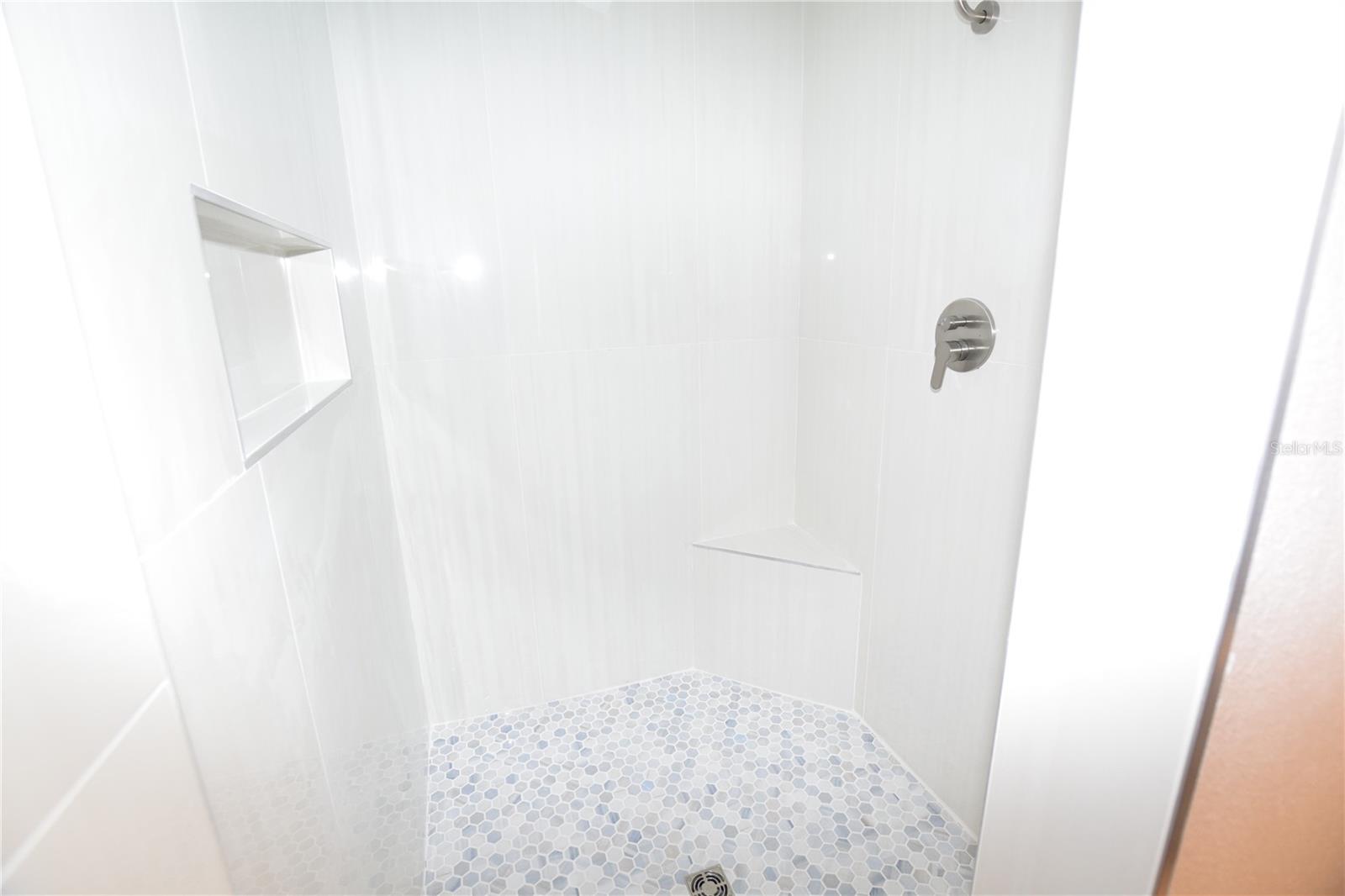 Image 35 of 41 For 7313 Spring Villas Circle