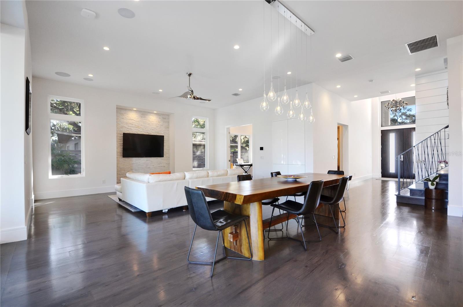 Image 6 of 34 For 1130 Mechanic Street