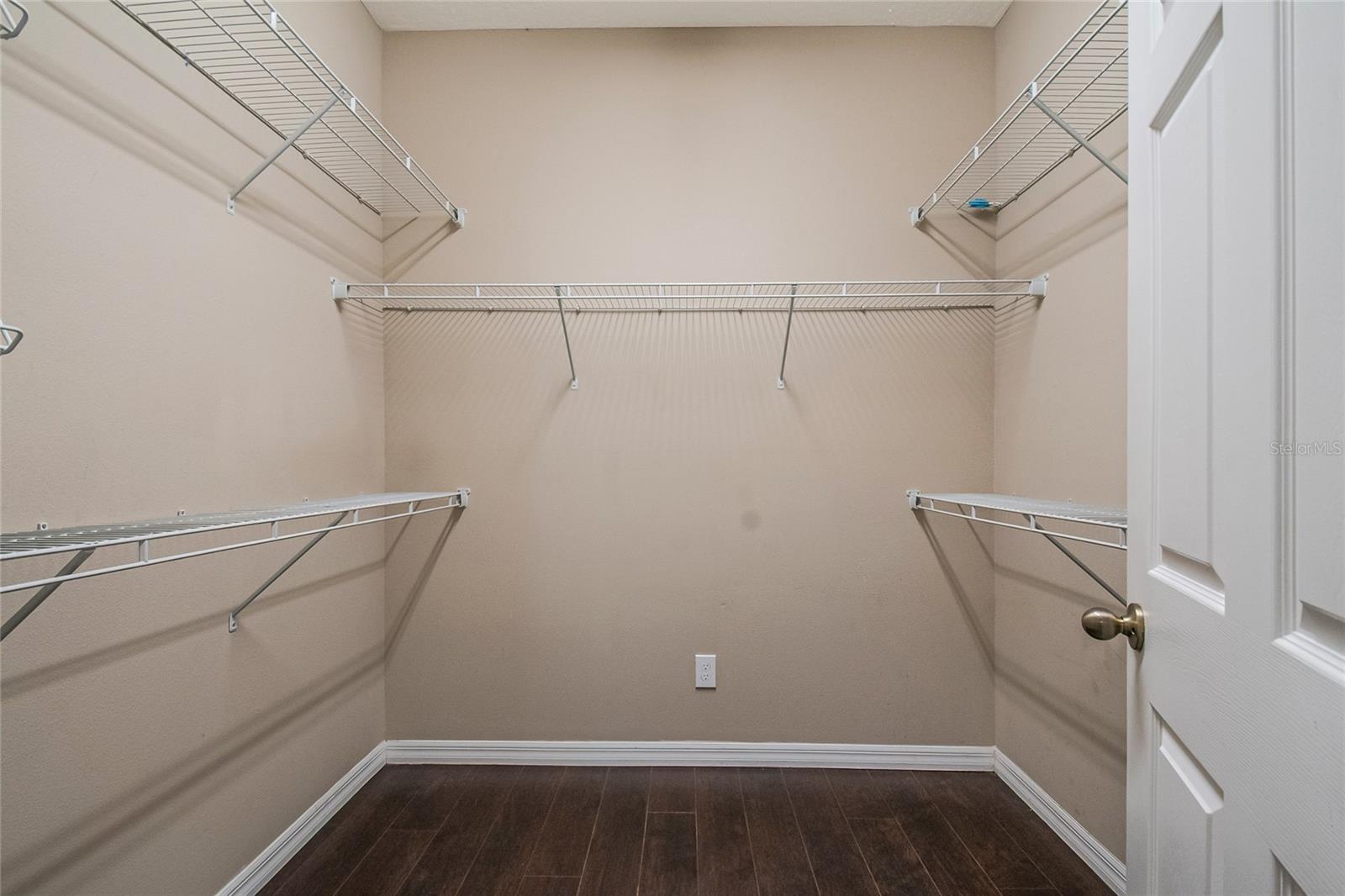 Image 34 of 67 For 6844 Sundrop Street