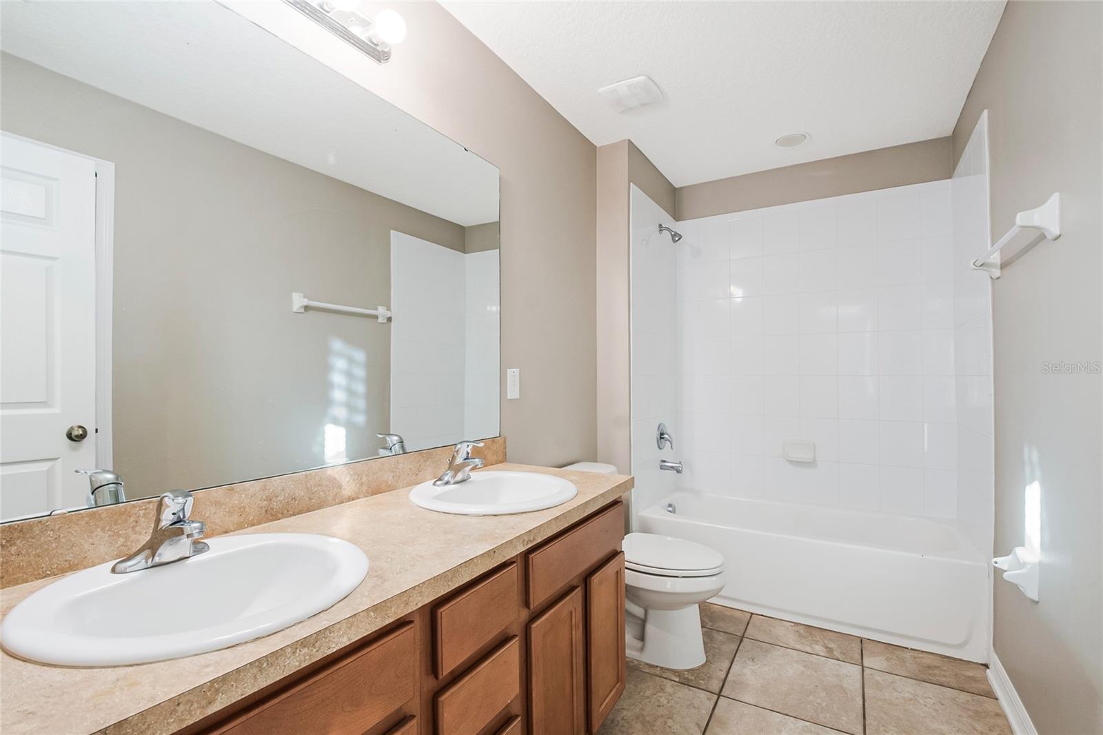 Image 42 of 67 For 6844 Sundrop Street