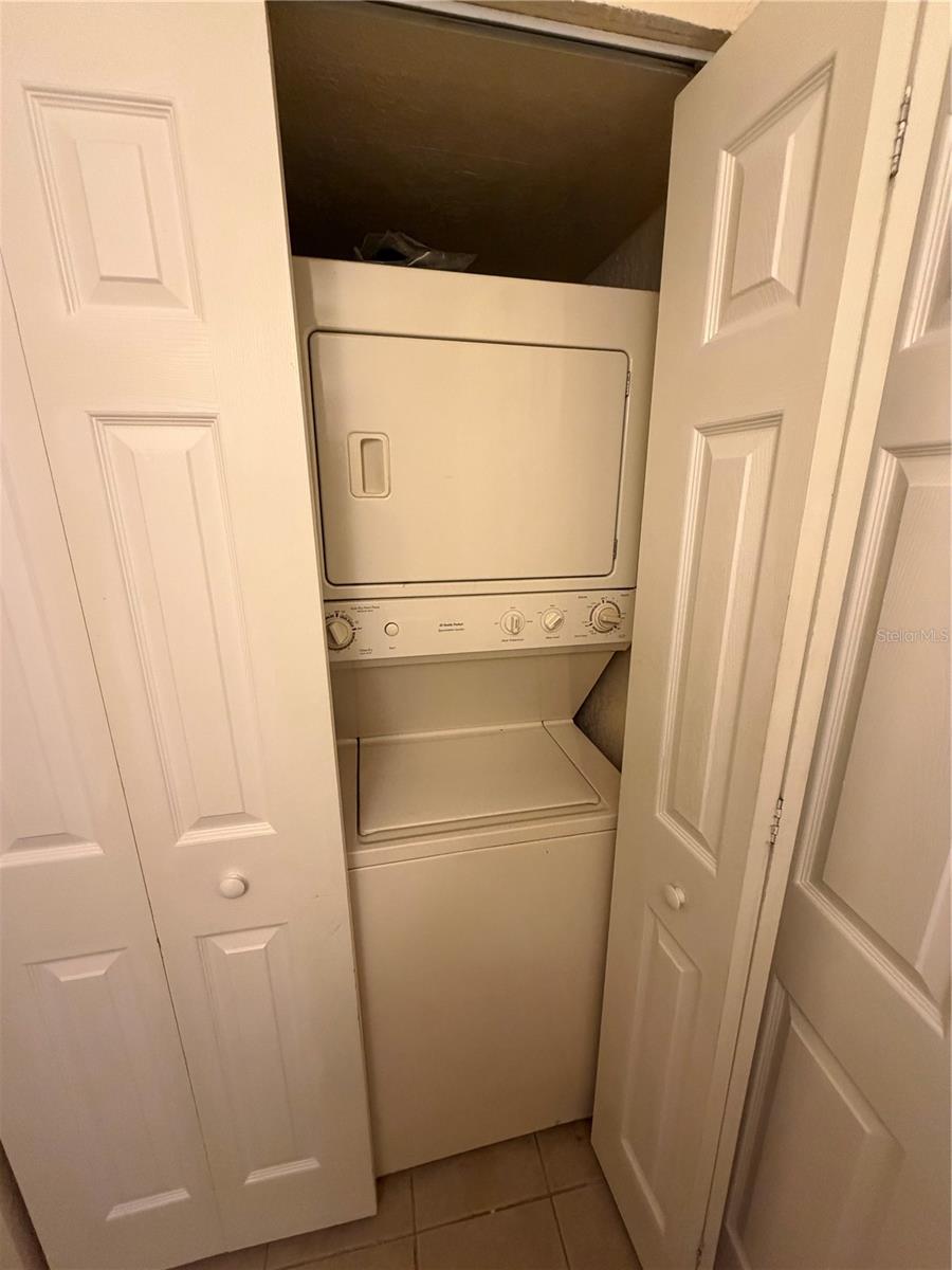 Image 12 of 25 For 792 Michigan Street 10