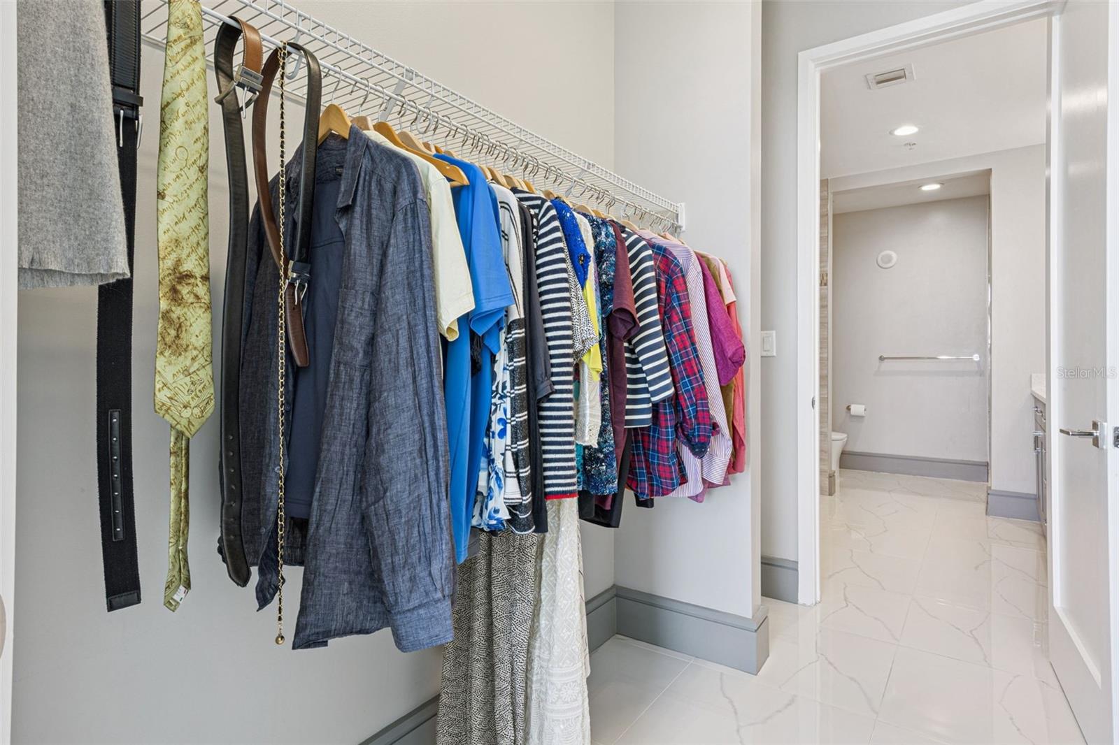 Image 30 of 89 For 150 Robinson Street 1612